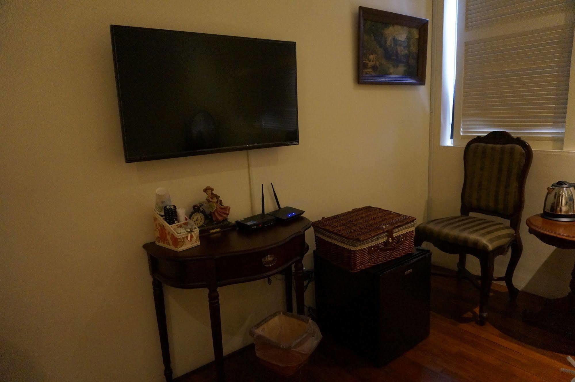 Amanda Home Stay Tainan Exteriör bild
