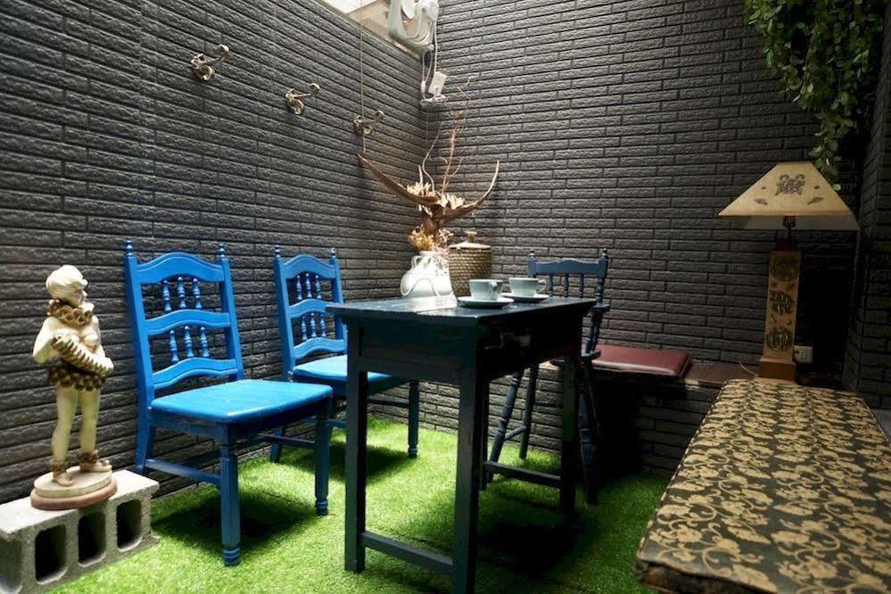 Amanda Home Stay Tainan Exteriör bild